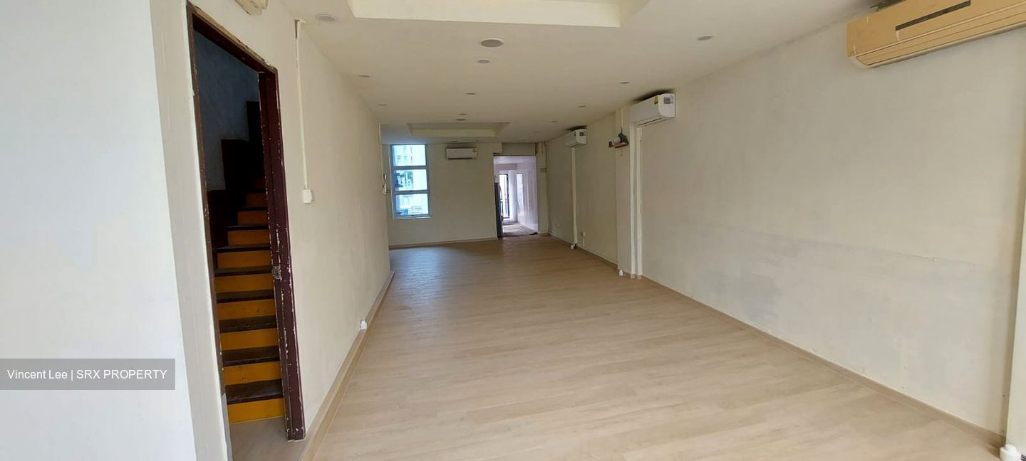 Geylang Road (D14), Shop House #440588751